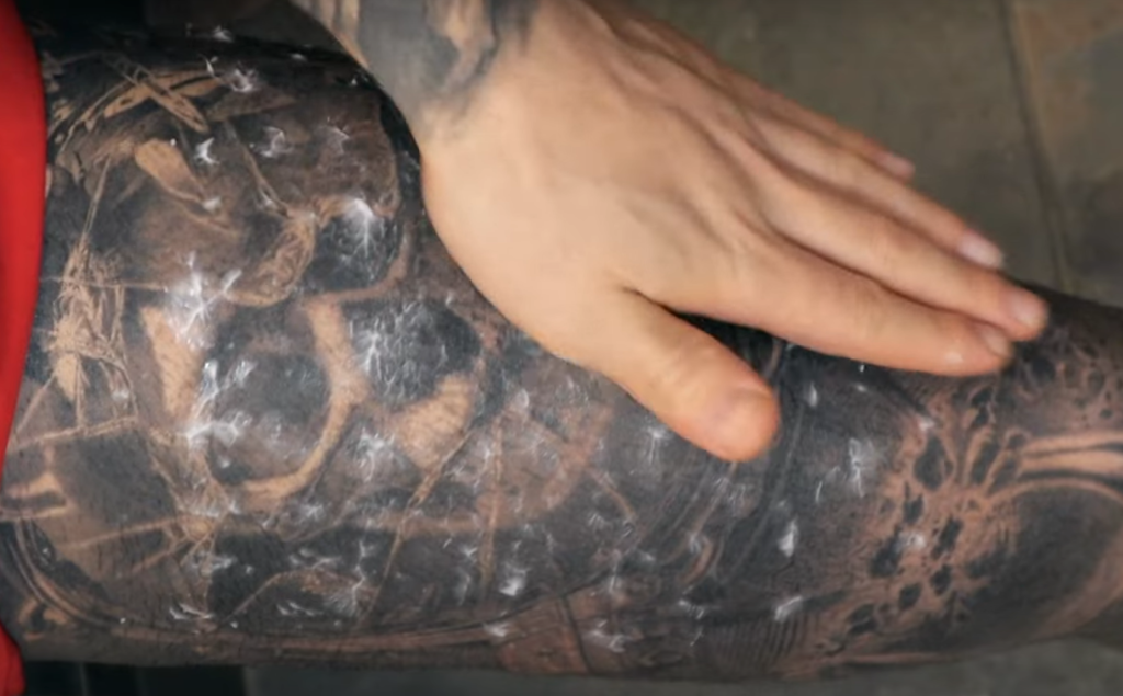 What Are The Risks Of Lack of Tattoo Moisturizing?