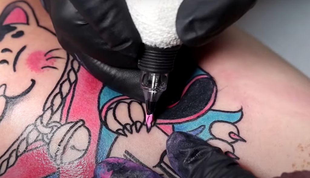 What’s the difference between a tattoo pen and a machine?