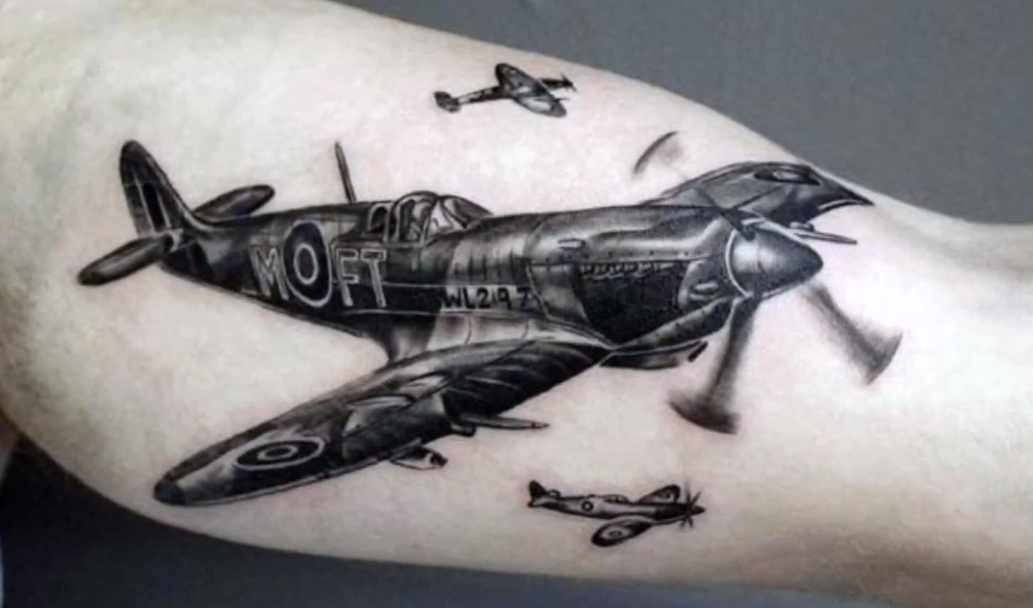 Can Airline Pilots Have Tattoos?